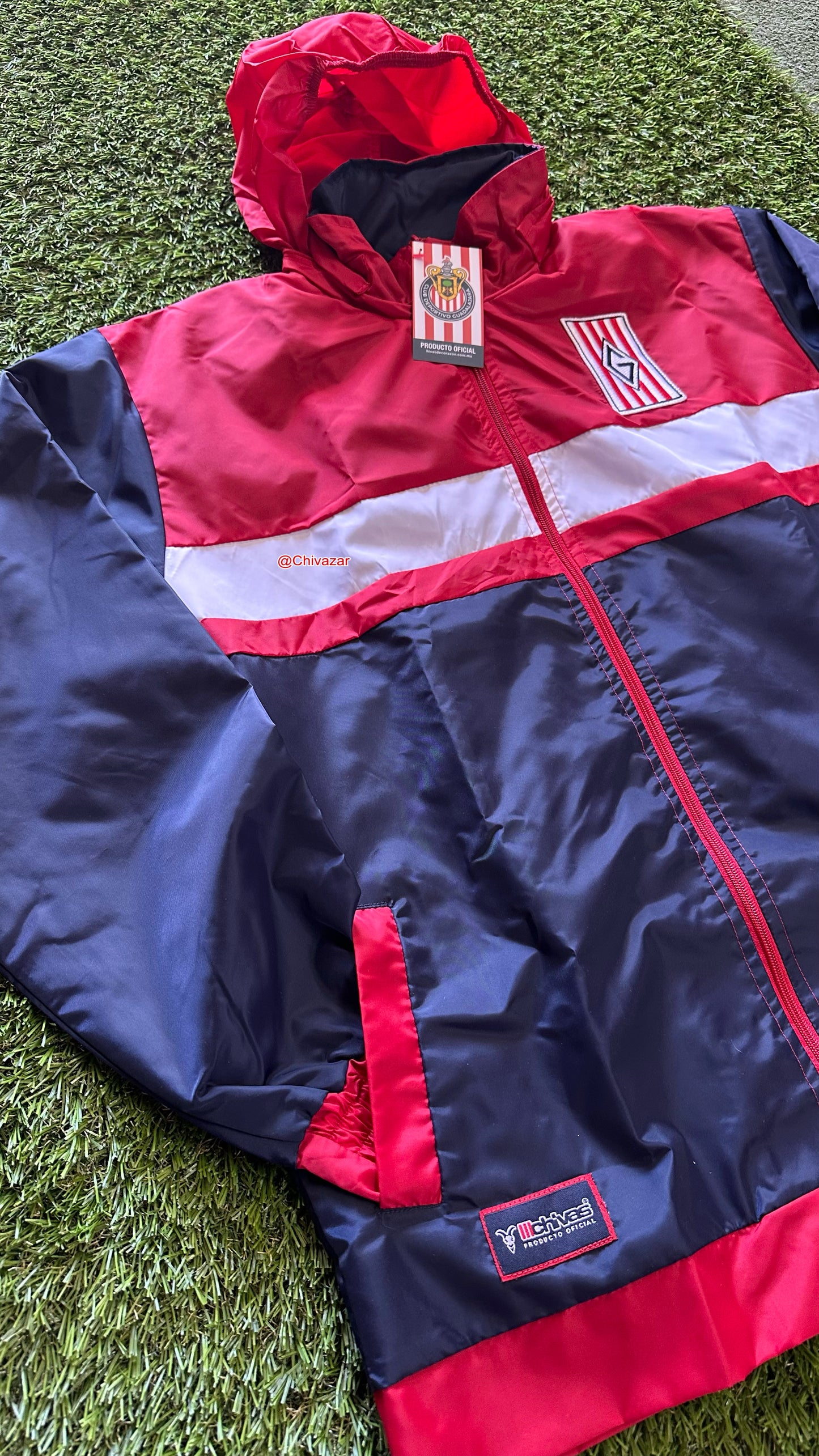 Impermeable escudo retro