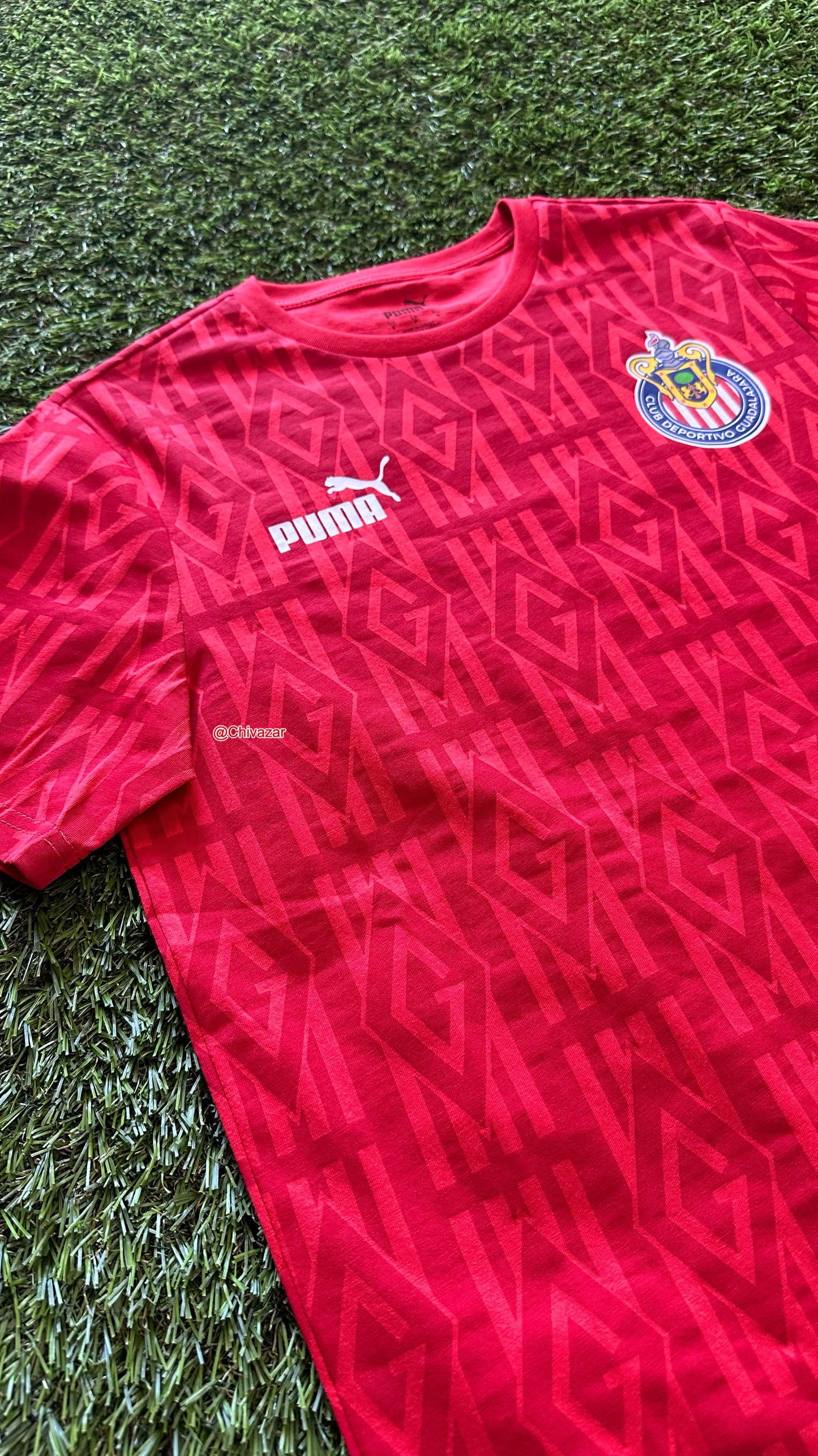 Playera roja viaje 2024-25