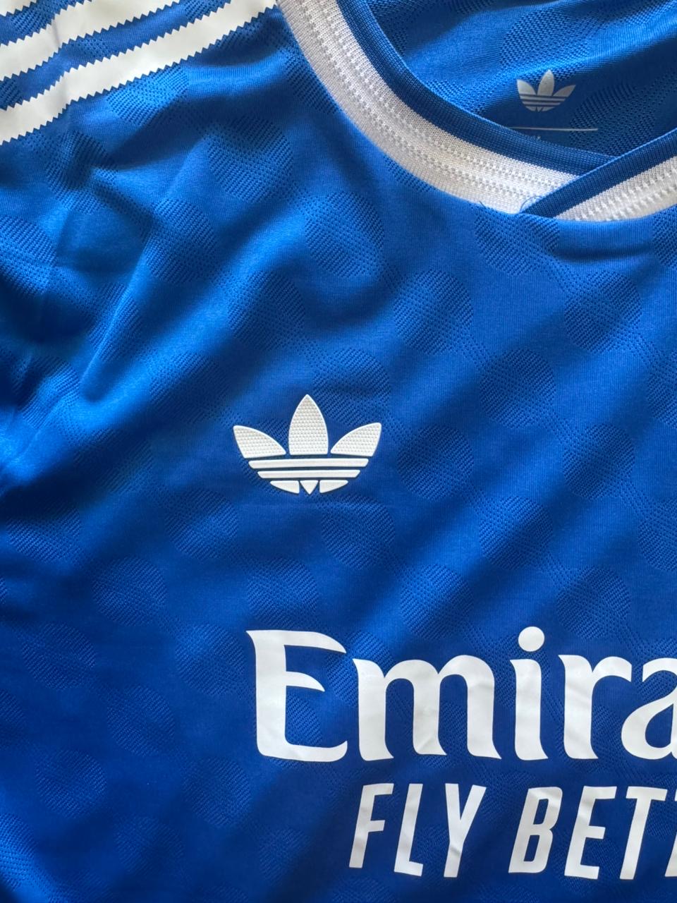 Real Madrid azul 2026 NO original