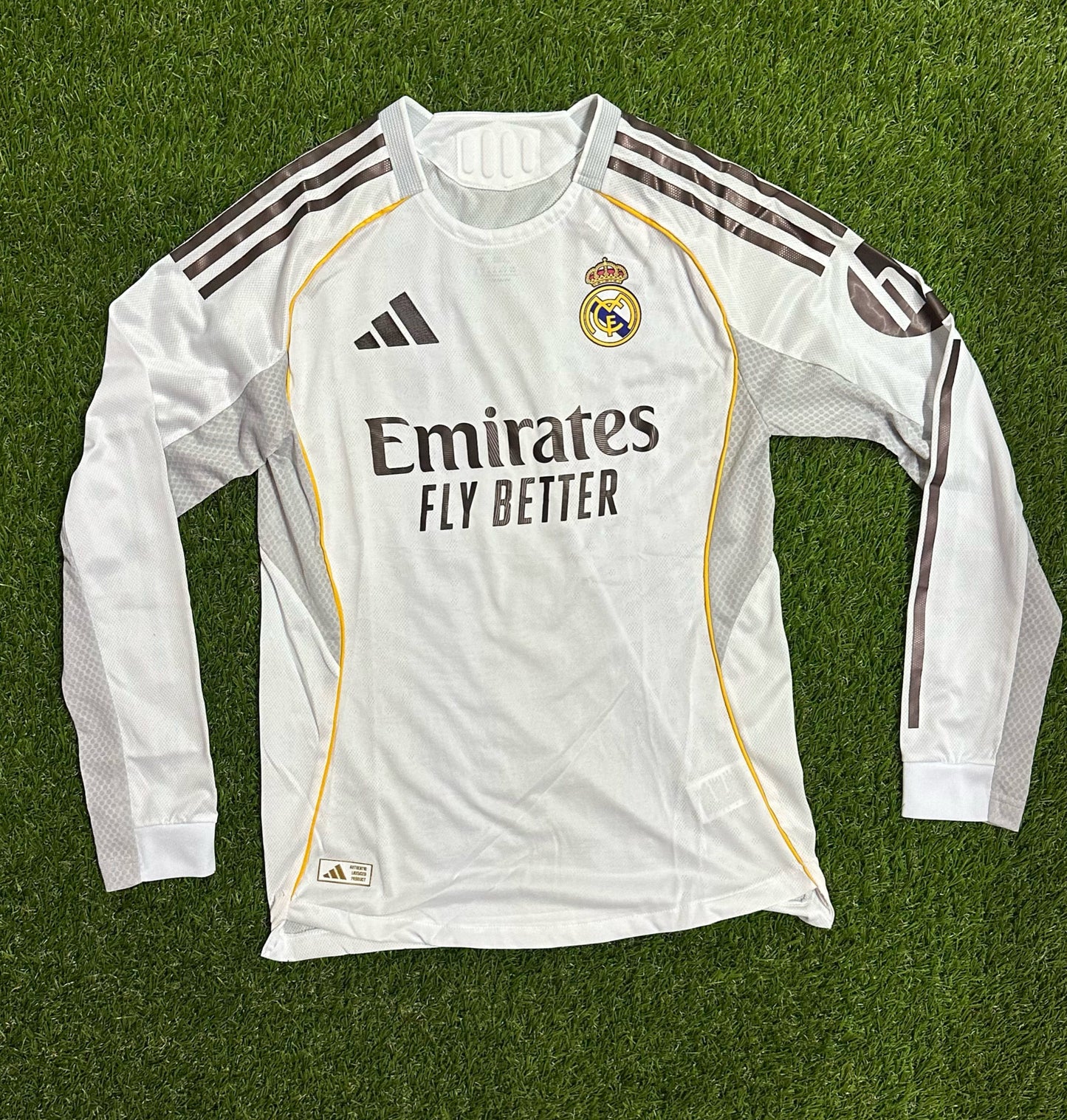 Real Madrid 2026 larga NO original