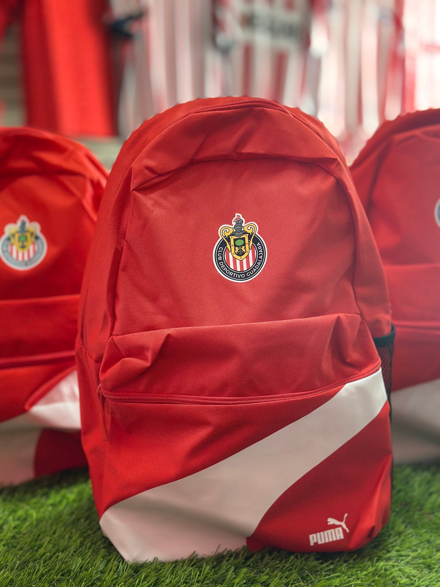 Mochila roja culture