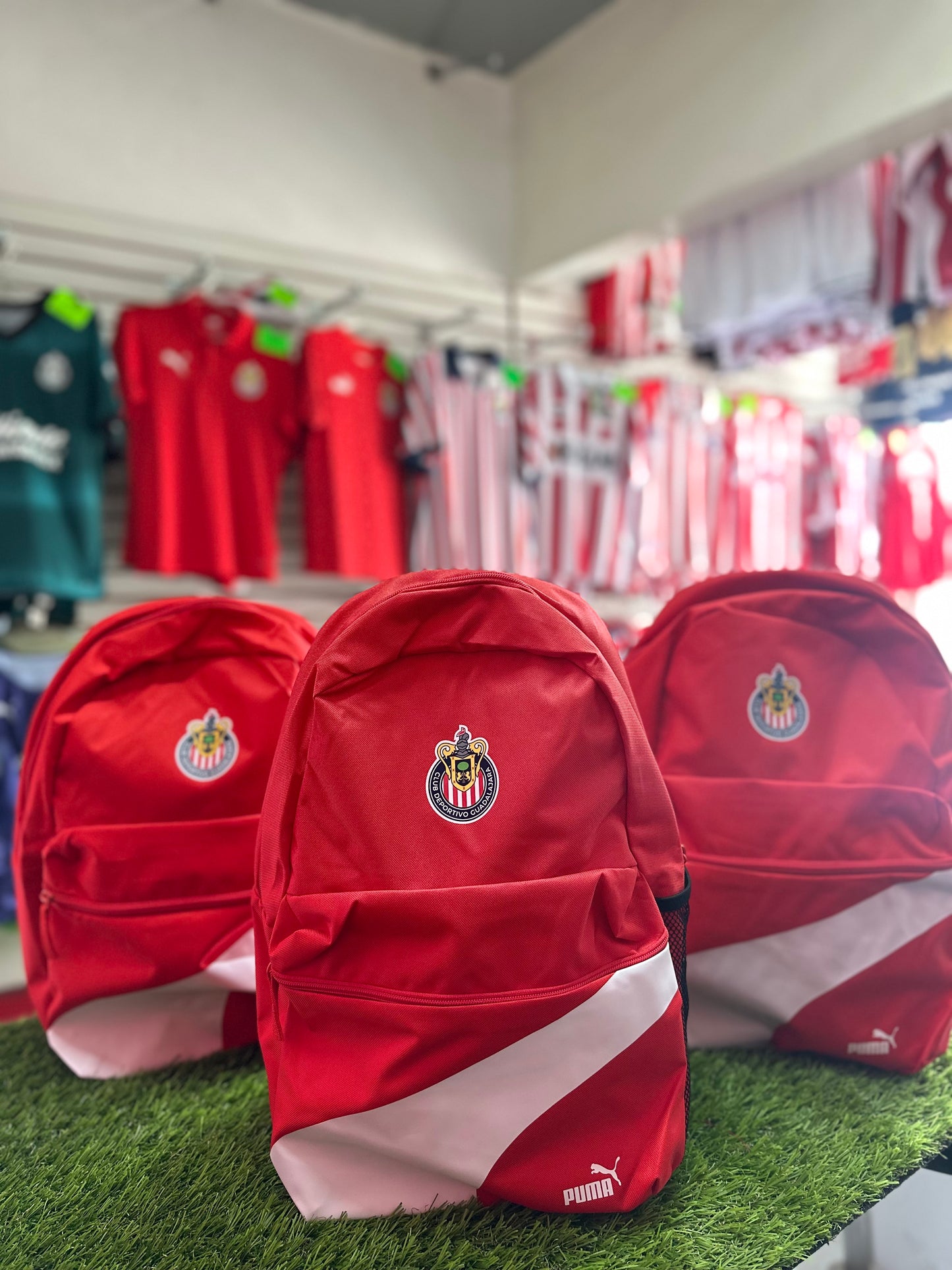 Mochila roja culture